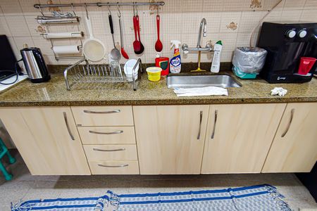 Casa de condomínio à venda com 240m², 3 quartos e 3 vagas Casa de condomínio à venda com 240m², 3 quartos e 3 vagasCozinha