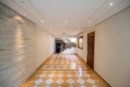 Casa para alugar com 3 quartos, 200m² em Jardim Avelino, São Paulo