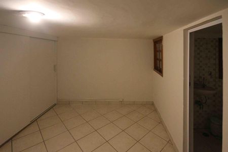 Quarto de Serviço de casa para alugar com 3 quartos, 200m² em Jardim Avelino, São Paulo