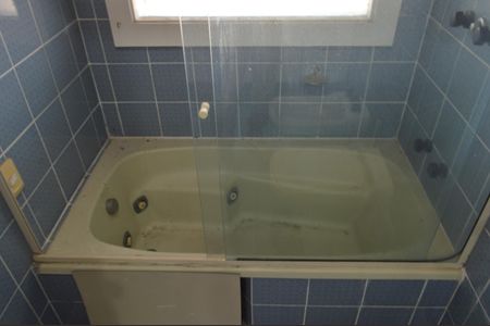 Casa de condomínio à venda com 478m², 6 quartos e 3 vagasBanheiro da Suíte 2