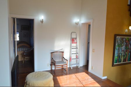 Casa de condomínio à venda com 478m², 6 quartos e 3 vagasSaleta