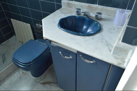 Casa de condomínio à venda com 478m², 6 quartos e 3 vagasBanheiro da Suíte 1