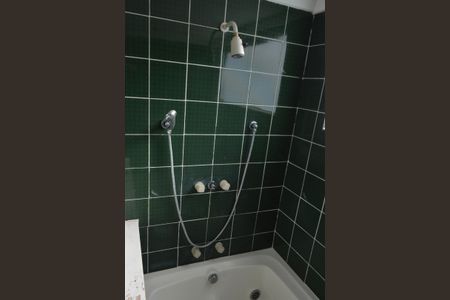 Casa de condomínio à venda com 478m², 6 quartos e 3 vagasBanheiro da Suíte 3