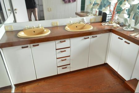 Casa de condomínio à venda com 478m², 6 quartos e 3 vagasBanheiro da Suíte 3