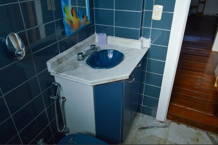 Casa de condomínio à venda com 478m², 6 quartos e 3 vagasBanheiro da Suíte 1