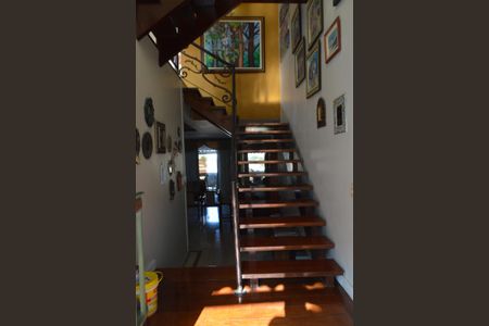 Casa de condomínio à venda com 478m², 6 quartos e 3 vagasEntarda