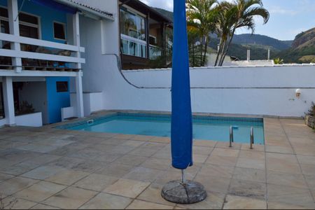 Casa de condomínio à venda com 478m², 6 quartos e 3 vagasPiscina
