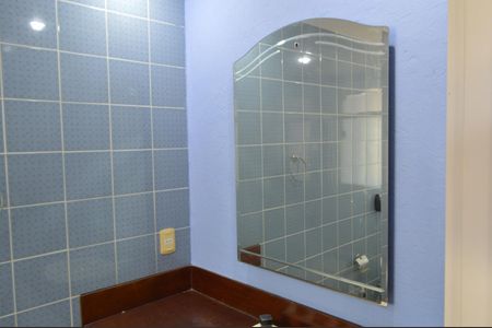 Casa de condomínio à venda com 478m², 6 quartos e 3 vagasBanheiro da Suíte 2
