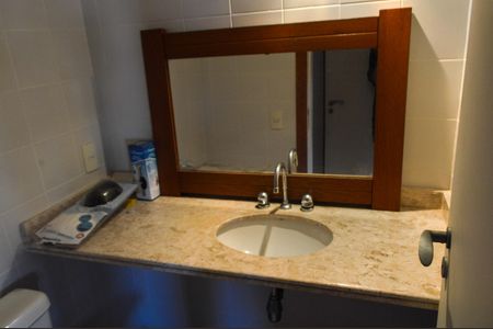 Casa de condomínio à venda com 478m², 6 quartos e 3 vagasLavabo do Escritório