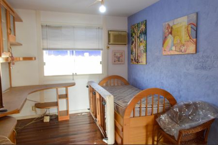 Casa de condomínio à venda com 478m², 6 quartos e 3 vagasSuíte 1