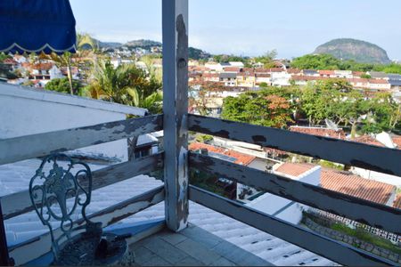 Casa de condomínio à venda com 478m², 6 quartos e 3 vagasVaranda da Suíte 2