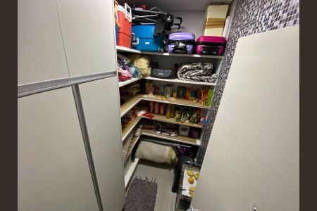 Apartamento à venda com 237m², 4 quartos e 2 vagas Apartamento à venda com 237m², 4 quartos e 2 vagasFoto 14