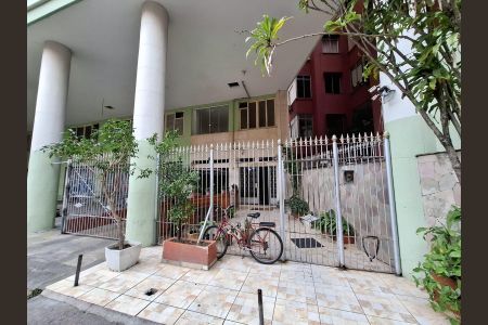 Apartamento à venda com 42m², 1 quarto e sem vagaFachada