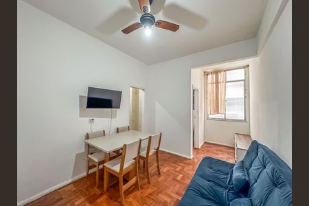 Apartamento à venda com 42m², 1 quarto e sem vagaSala