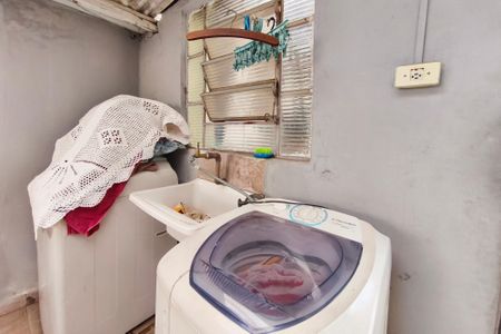 Casa à venda com 130m², 3 quartos e 2 vagasÁrea de Serviço