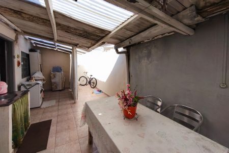 Casa à venda com 130m², 3 quartos e 2 vagasQuintal