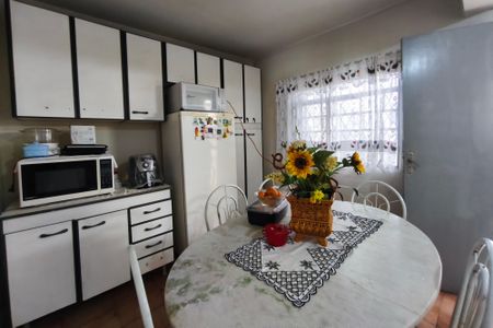 Casa à venda com 130m², 3 quartos e 2 vagasCozinha