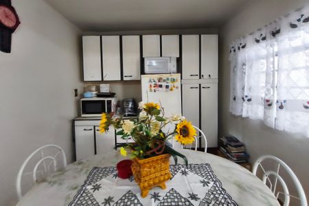 Casa à venda com 130m², 3 quartos e 2 vagasCozinha