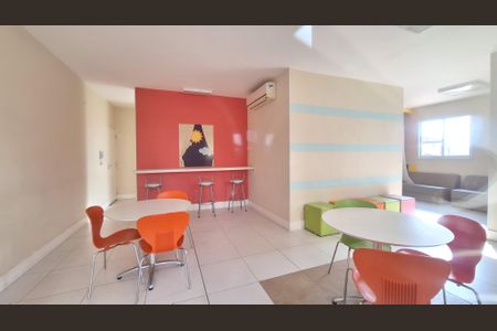 Apartamento à venda com 70m², 2 quartos e 2 vagas Apartamento à venda com 70m², 2 quartos e 2 vagasÁrea comum - Salão de festas