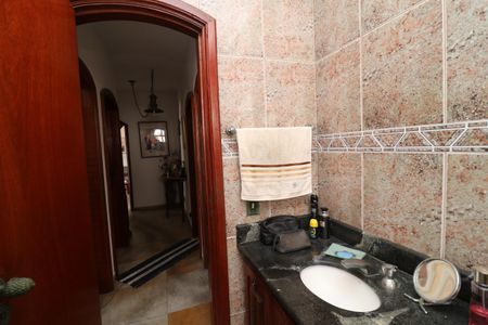 Casa para alugar com 500m², 5 quartos e 5 vagasBanheiro Social