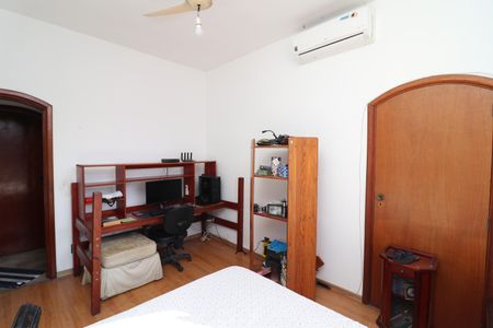 Casa para alugar com 500m², 5 quartos e 5 vagasQuarto 2