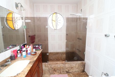 Casa para alugar com 500m², 5 quartos e 5 vagasBanheiro da Suíte 5