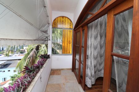 Casa para alugar com 500m², 5 quartos e 5 vagasVaranda da Suíte 5