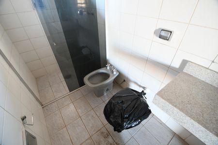 Casa à venda com 280m², 3 quartos e 6 vagasBanheiro 