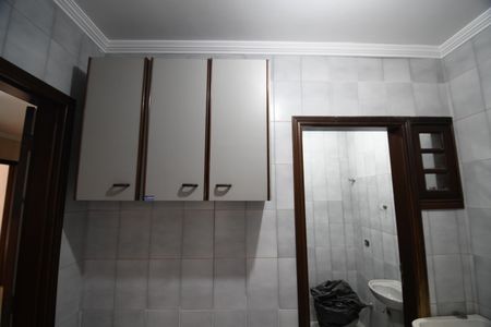 Casa à venda com 280m², 3 quartos e 6 vagasÁrea de Serviço