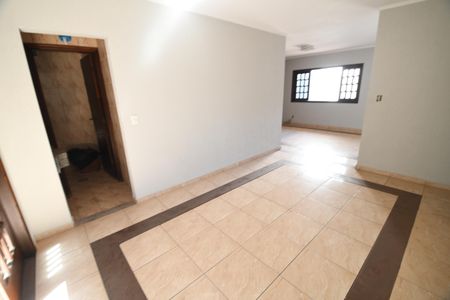 Casa à venda com 280m², 3 quartos e 6 vagasSala 2