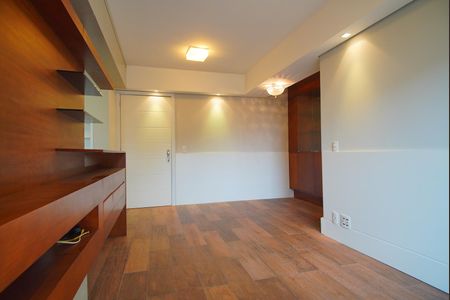 Apartamento à venda com 80m², 2 quartos e 1 vagaSala