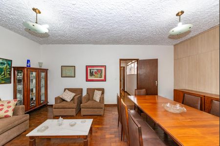 Casa à venda com 287m², 4 quartos e 3 vagas Casa à venda com 287m², 4 quartos e 3 vagasSala 1