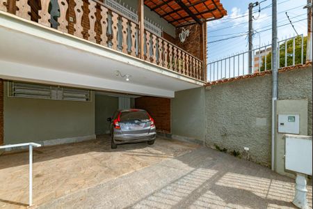 Casa à venda com 287m², 4 quartos e 3 vagas Casa à venda com 287m², 4 quartos e 3 vagasGaragem