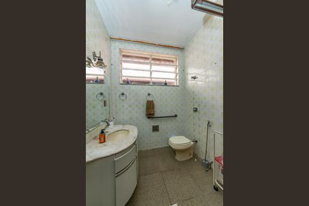 Casa à venda com 287m², 4 quartos e 3 vagas Casa à venda com 287m², 4 quartos e 3 vagasBanheiro Social