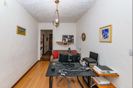 Casa à venda com 287m², 4 quartos e 3 vagas Casa à venda com 287m², 4 quartos e 3 vagasSala 2