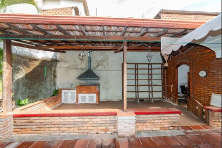 Casa à venda com 287m², 4 quartos e 3 vagas Casa à venda com 287m², 4 quartos e 3 vagasVaranda gourmet