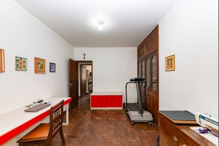 Casa à venda com 287m², 4 quartos e 3 vagas Casa à venda com 287m², 4 quartos e 3 vagasQuarto 4