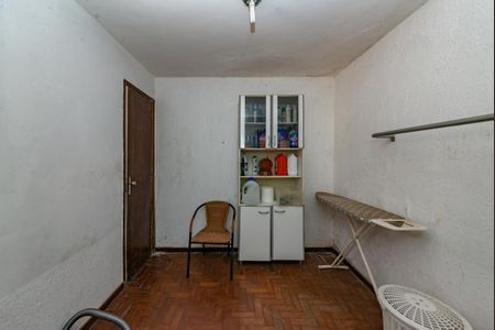 Casa à venda com 287m², 4 quartos e 3 vagas Casa à venda com 287m², 4 quartos e 3 vagasQuarto de Serviço