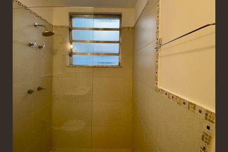 Apartamento à venda com 70m², 2 quartos e sem vagaBanheiro da Suíte