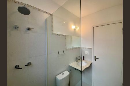 Apartamento à venda com 70m², 2 quartos e sem vagaBanheiro social