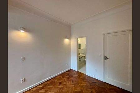 Apartamento à venda com 70m², 2 quartos e sem vagaSuíte