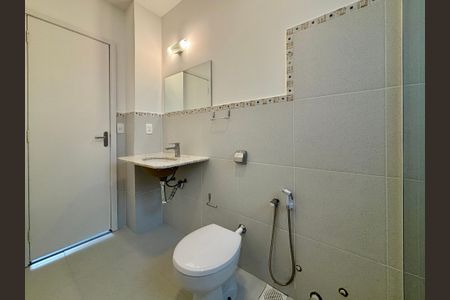 Apartamento à venda com 70m², 2 quartos e sem vagaBanheiro da Suíte