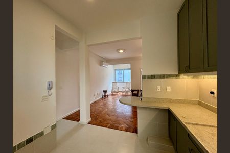 Apartamento à venda com 70m², 2 quartos e sem vagaCozinha/área de serviço