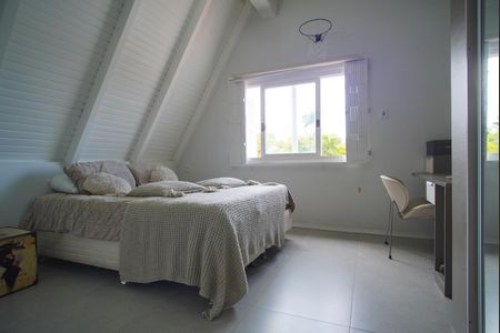 Casa à venda com 1216m², 5 quartos e 12 vagasSuíte 4