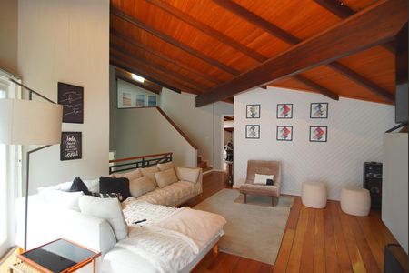 Casa à venda com 1216m², 5 quartos e 12 vagasSala de TV