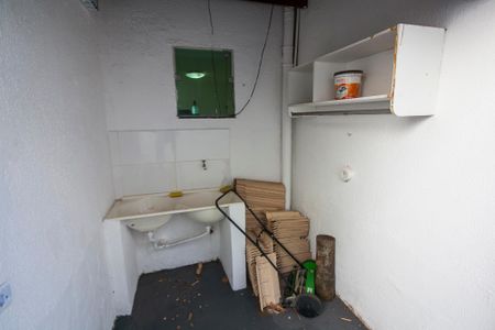 Área de Serviço de casa para alugar com 5 quartos, 282m² em Jardim Karaíba, Uberlândia
