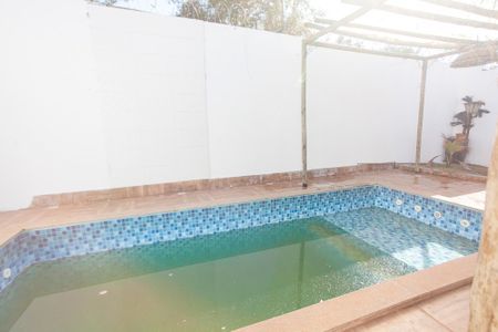 Piscina de casa para alugar com 5 quartos, 282m² em Jardim Karaíba, Uberlândia