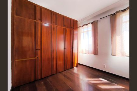 Apartamento à venda com 70m², 2 quartos e 1 vagaSuíte
