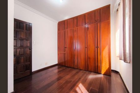 Apartamento à venda com 70m², 2 quartos e 1 vagaSuíte