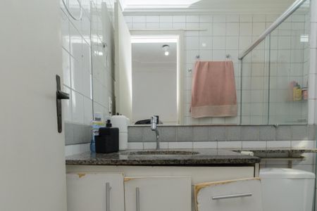 Apartamento à venda com 60m², 3 quartos e 1 vaga Apartamento à venda com 60m², 3 quartos e 1 vagaBanheiro da Suíte